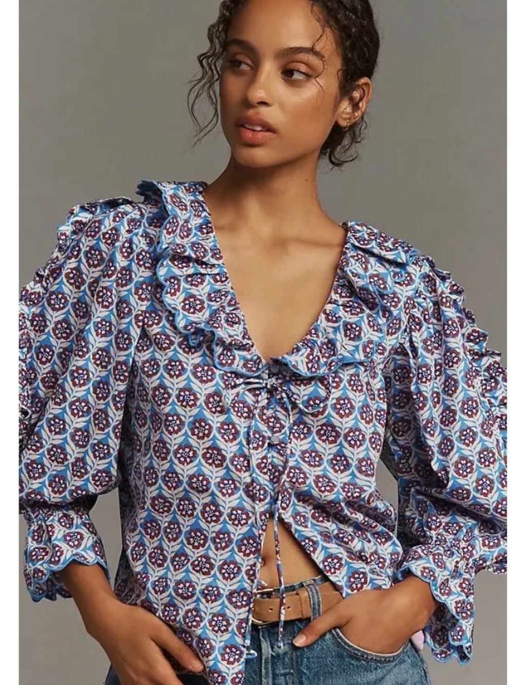Maeve Scallop V-Neck Blouse from Anthropologie Size M